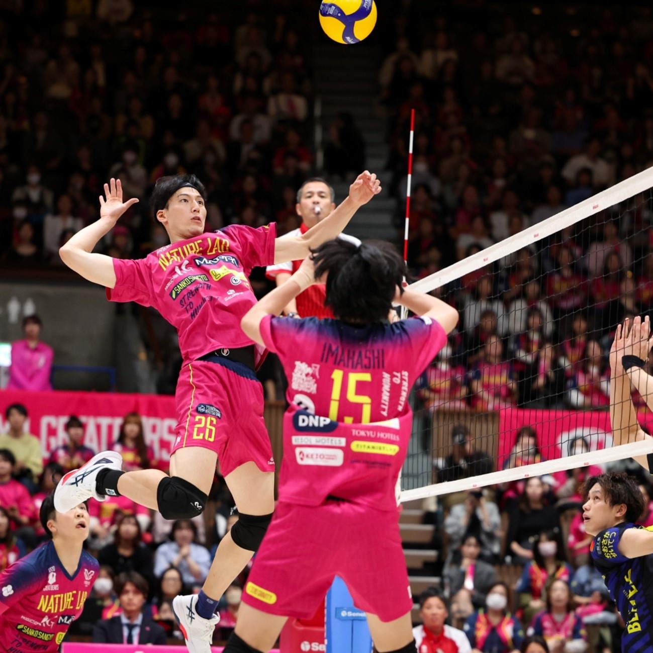 切尔西官方：尼古拉斯-杰克逊恢复训练，有望对阵热刺时复出