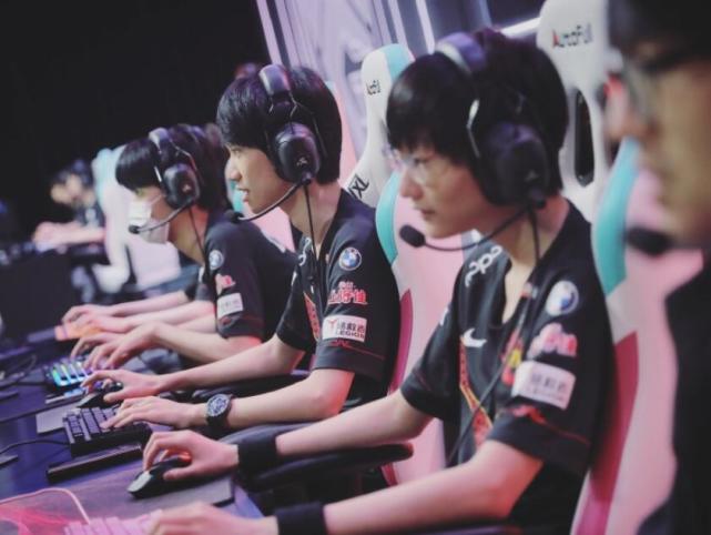 勇士队的明 勇士队的明