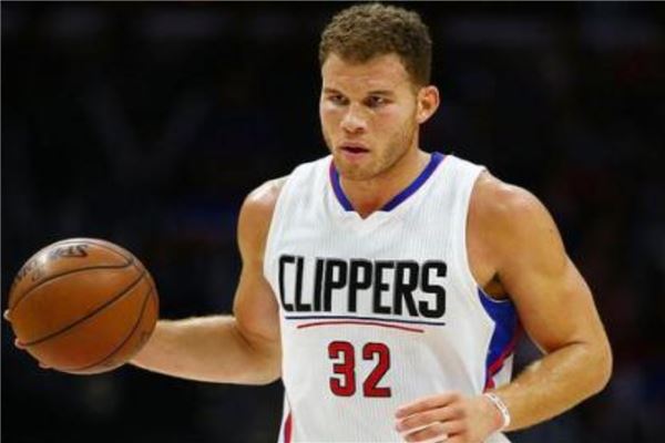 暗示？塞瓦略斯点赞自己与安东尼一起加盟贝蒂斯的转会传闻